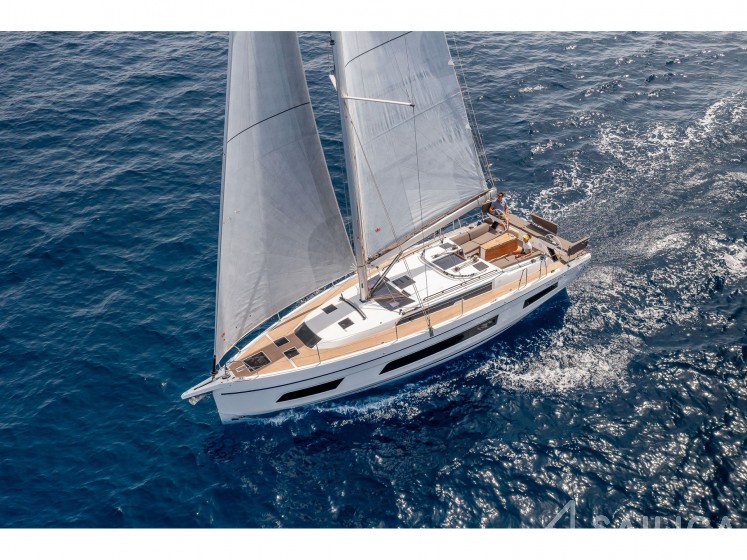 Dufour 41 - Yacht Charter Sailica