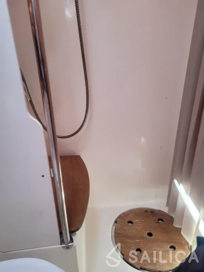 Bavaria 46 - Yacht Charter Sailica