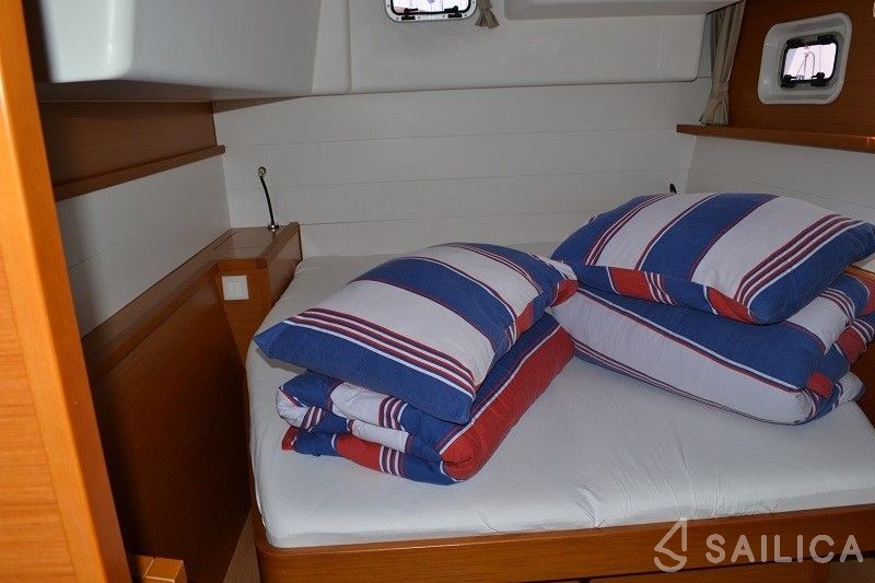 Lagoon 450 - Yacht Charter Sailica