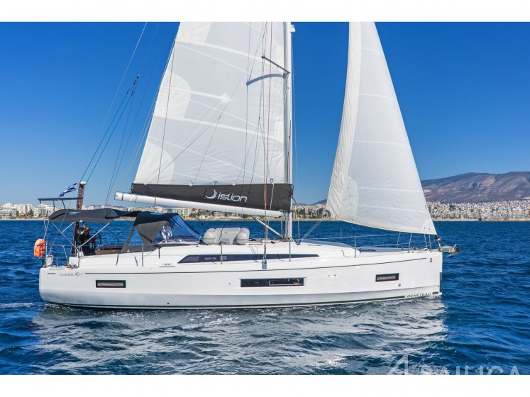Oceanis 40.1 - Yacht Charter Sailica