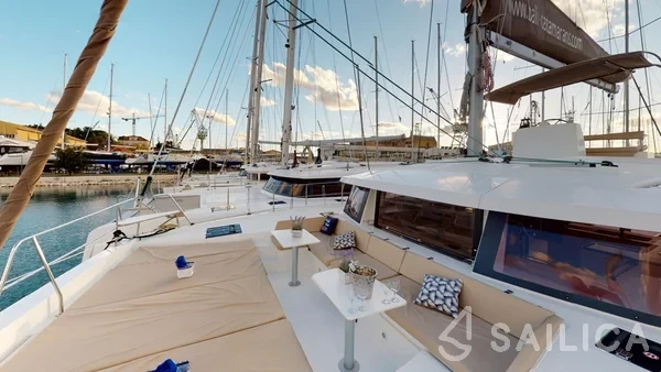 Bali 4.5 - Yacht Charter Sailica
