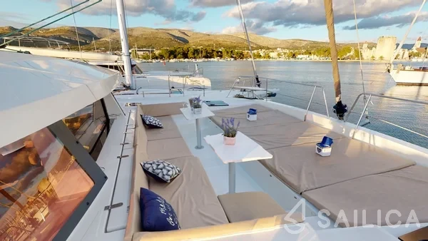 Bali 4.5 - Yacht Charter Sailica