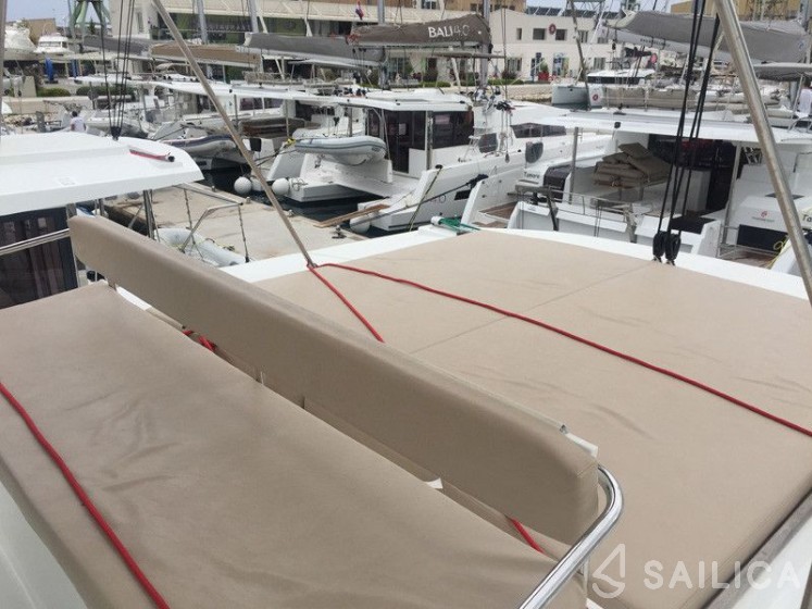 Bali 4.5 - Yacht Charter Sailica