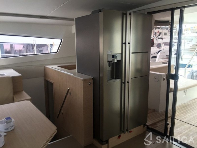 Bali 4.5 - Yacht Charter Sailica