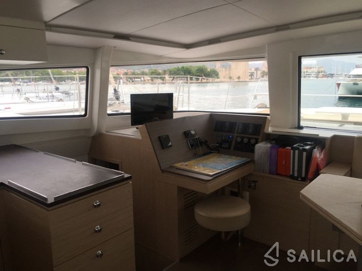 Bali 4.5 - Yacht Charter Sailica