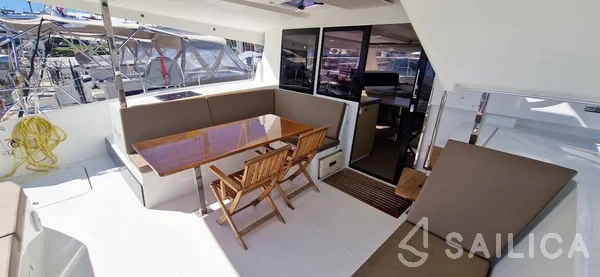 Lucia 40 - Yacht Charter Sailica
