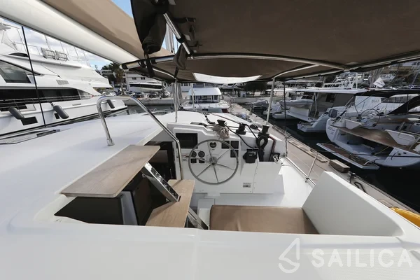 Lucia 40 - Yacht Charter Sailica