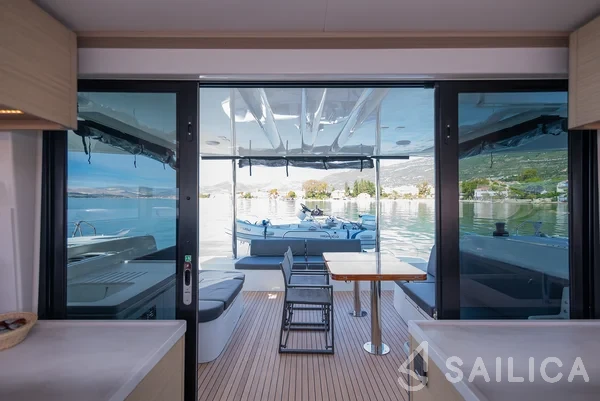 Lagoon 51 - Yacht Charter Sailica