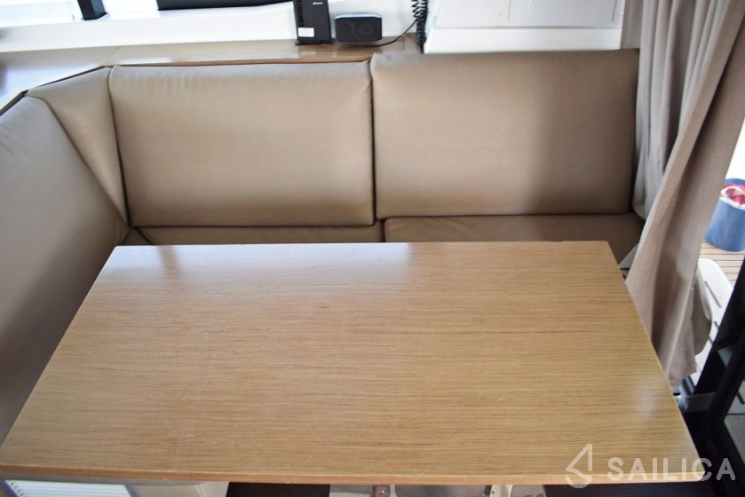 MY 37 - Yacht Charter Sailica