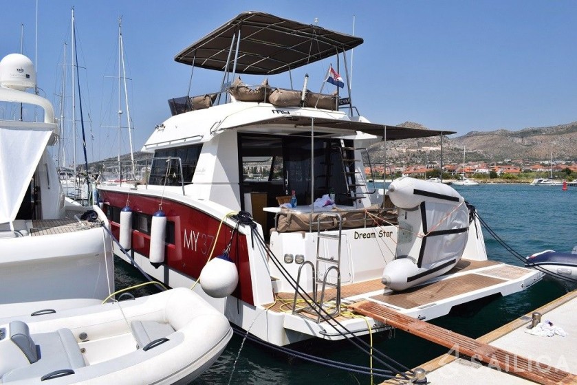 MY 37 - Yacht Charter Sailica