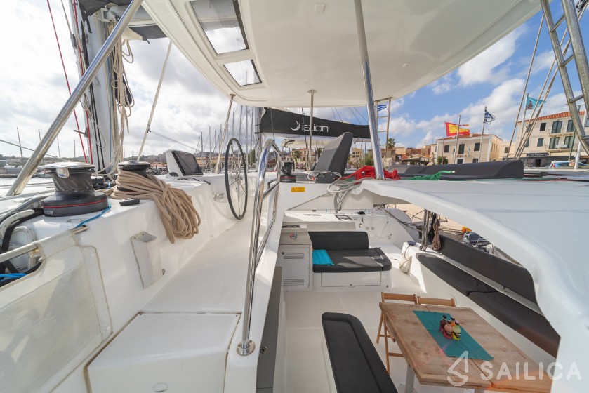 Lagoon 46  - Yacht Charter Sailica
