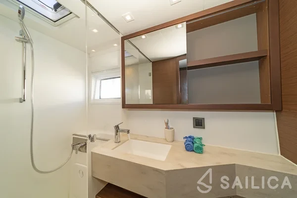Lagoon 46  - Yacht Charter Sailica