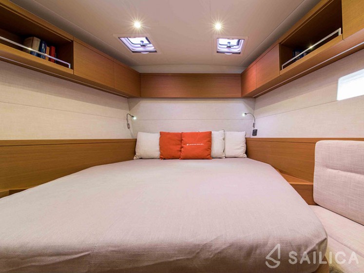 Grand Soleil 52 - Yacht Charter Sailica