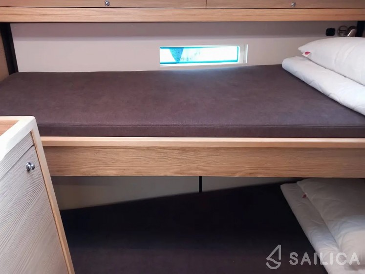 D&D Kufner 54 - Yacht Charter Sailica