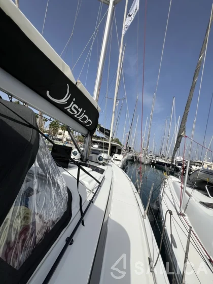 Dufour 41 - Yacht Charter Sailica