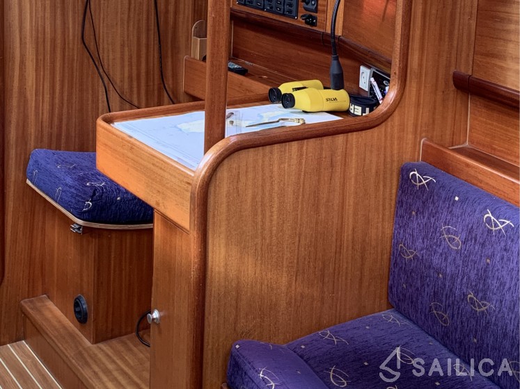 Delphia 40 - Yacht Charter Sailica