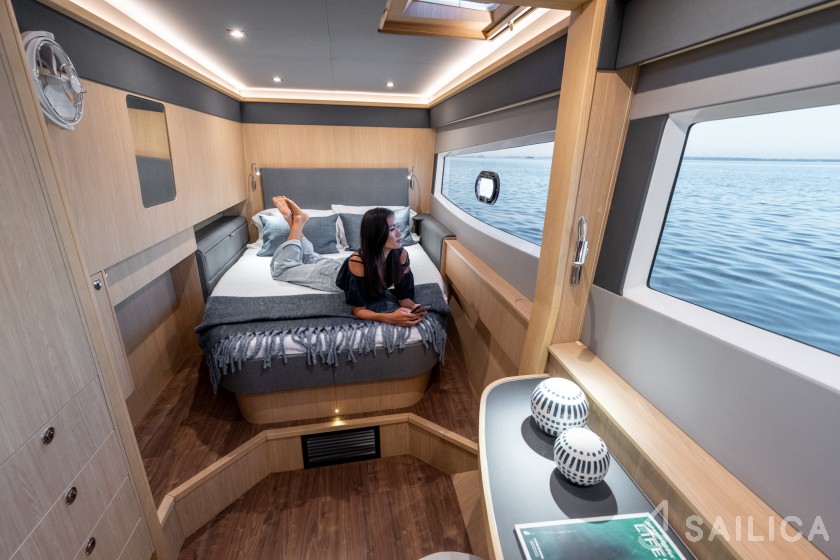 Aquila 42 - Yacht Charter Sailica