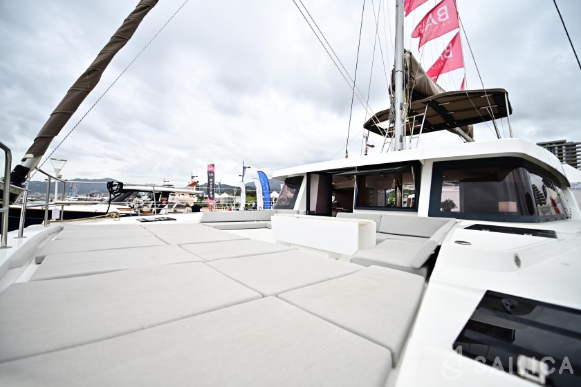 Bali 4.8  - Yacht Charter Sailica