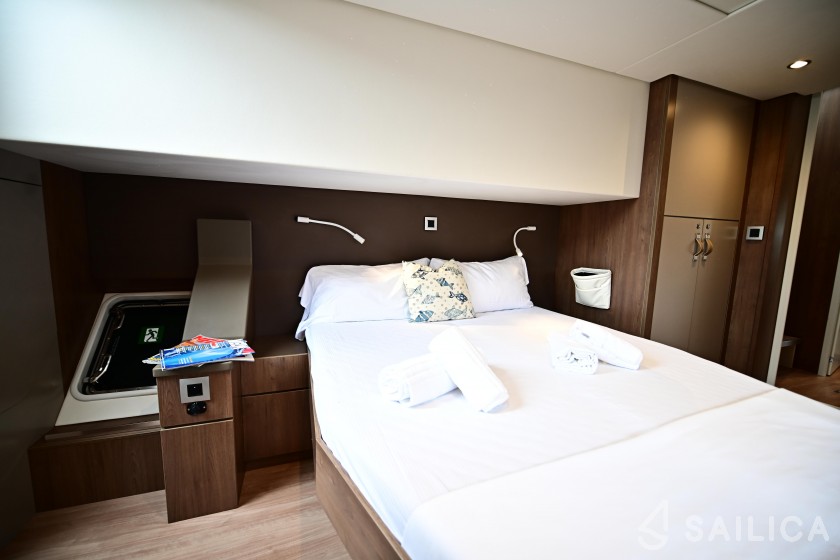 Bali 4.8  - Yacht Charter Sailica