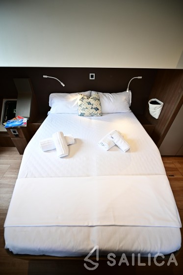 Bali 4.8  - Yacht Charter Sailica