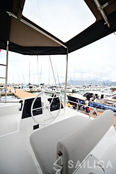 Bali 4.8  - Yacht Charter Sailica
