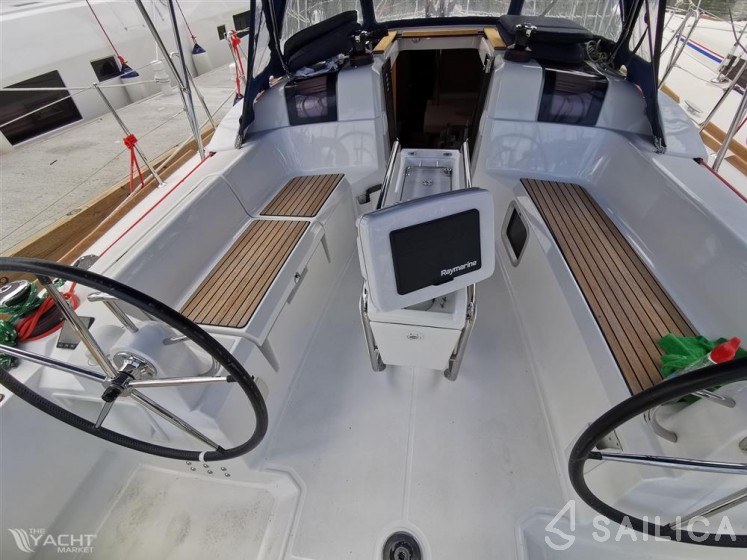 Sun Odyssey 389 - Yacht Charter Sailica