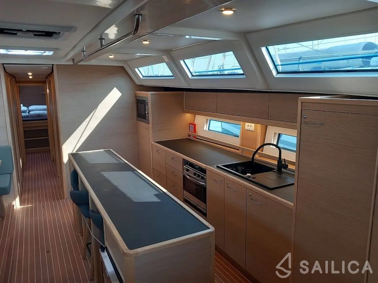 D&D Kufner 54 - Yacht Charter Sailica