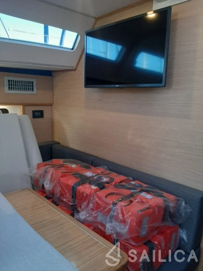 D&D Kufner 54 - Yacht Charter Sailica