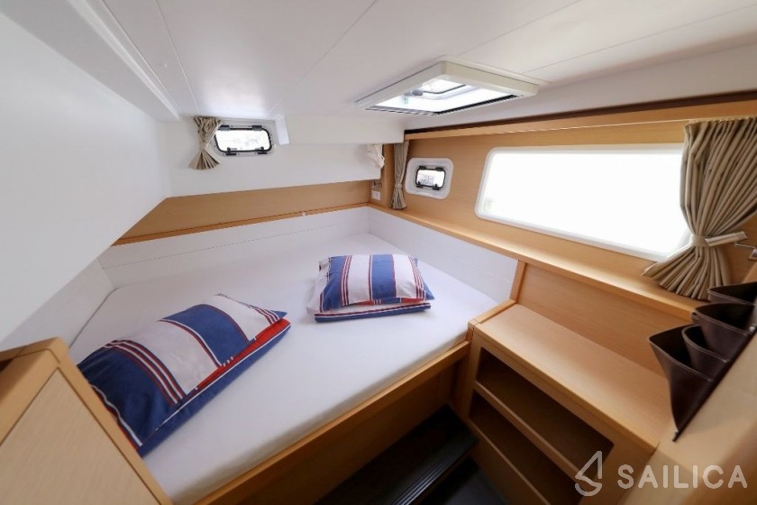 Lagoon 39 - Yacht Charter Sailica