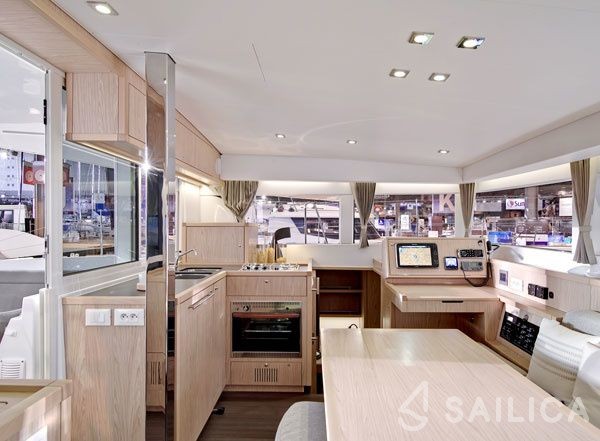 Lagoon 39 - Yacht Charter Sailica