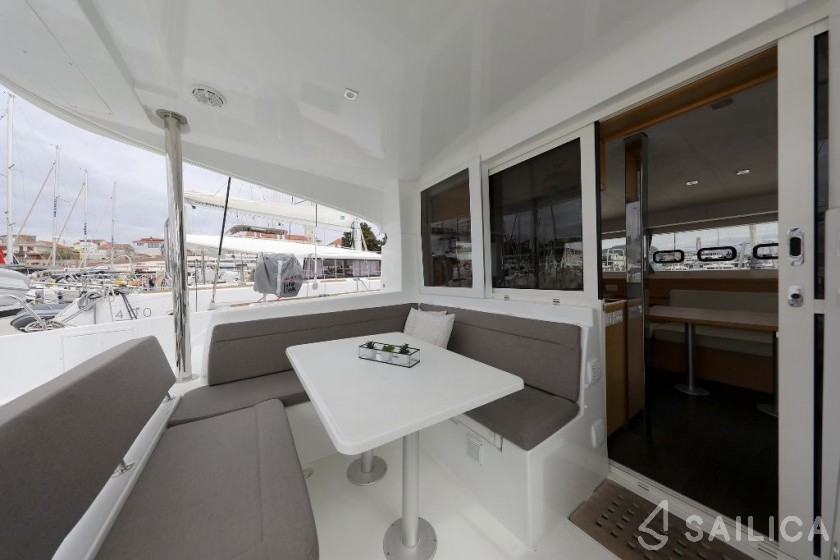 Lagoon 39 - Yacht Charter Sailica