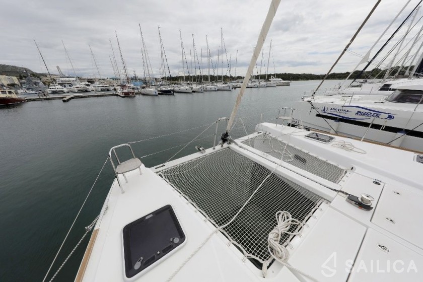Lagoon 39 - Yacht Charter Sailica