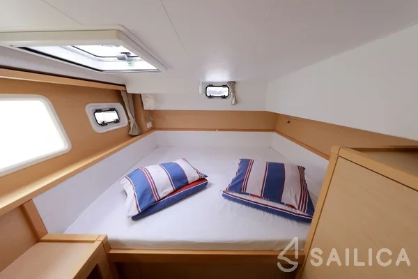 Lagoon 39 - Yacht Charter Sailica