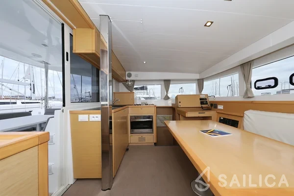 Lagoon 39 - Yacht Charter Sailica