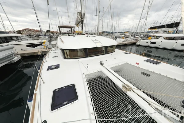 Lagoon 39 - Yacht Charter Sailica