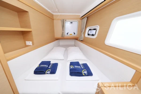 Lagoon 39 - Yacht Charter Sailica