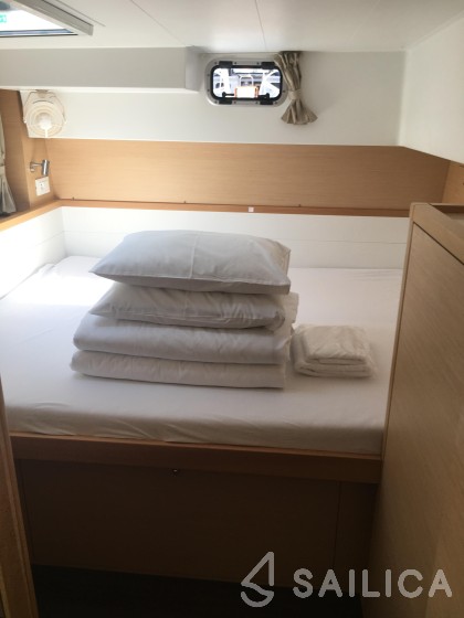Lagoon 39 - Yacht Charter Sailica