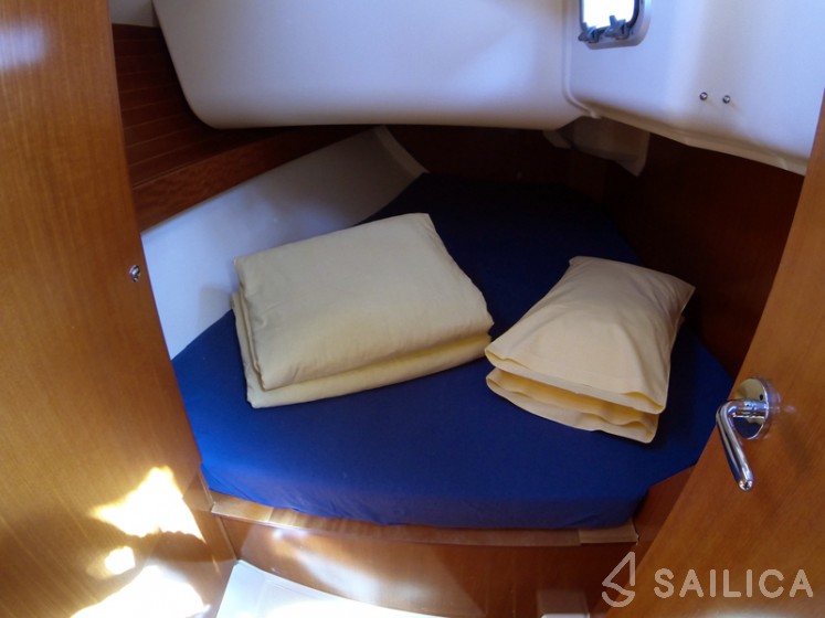 Dufour 365 - Yacht Charter Sailica