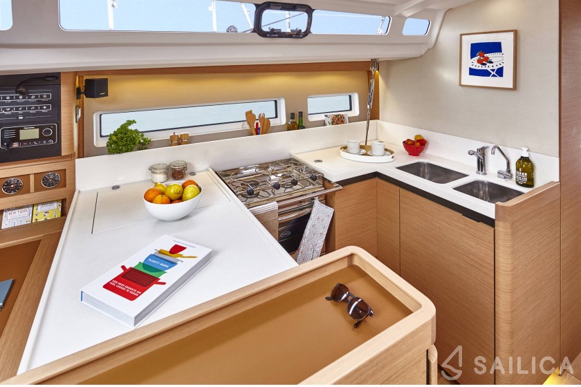 Sun Odyssey 440 - Yacht Charter Sailica