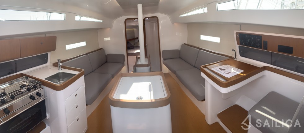 First 36 - Yacht Charter Sailica