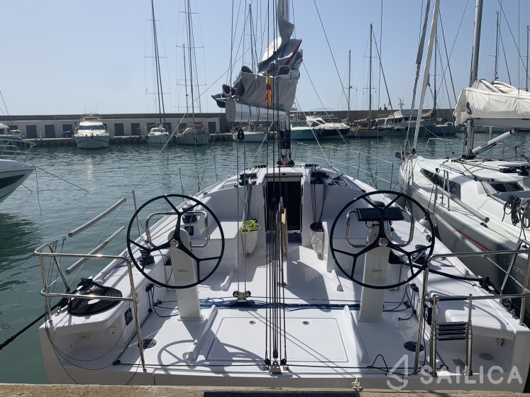 First 36 - Yacht Charter Sailica