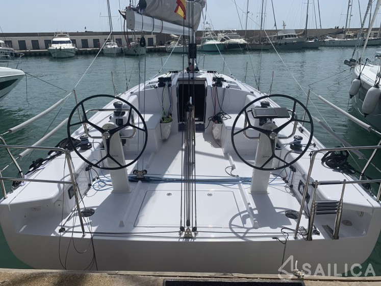 First 36 - Yacht Charter Sailica