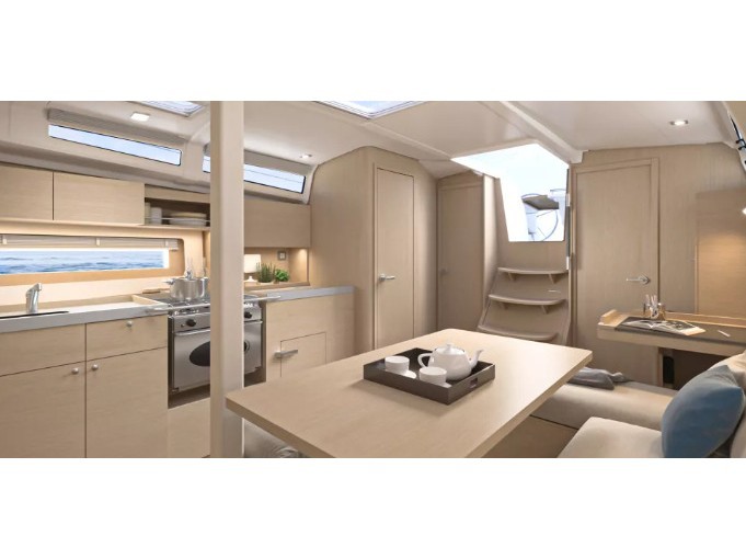 Oceanis 37.1 - Yacht Charter Sailica