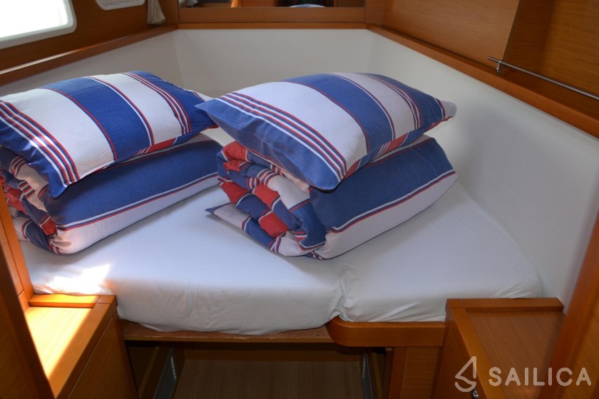 Lagoon 450 - Yacht Charter Sailica