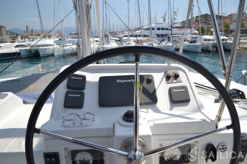 Lagoon 450 - Yacht Charter Sailica