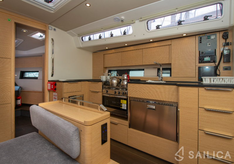 Hanse 460 - Yacht Charter Sailica