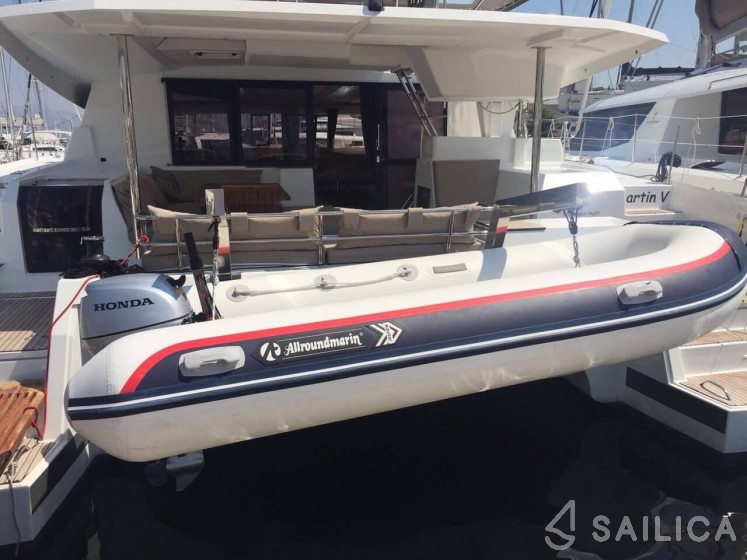 Saona 47 - Yacht Charter Sailica