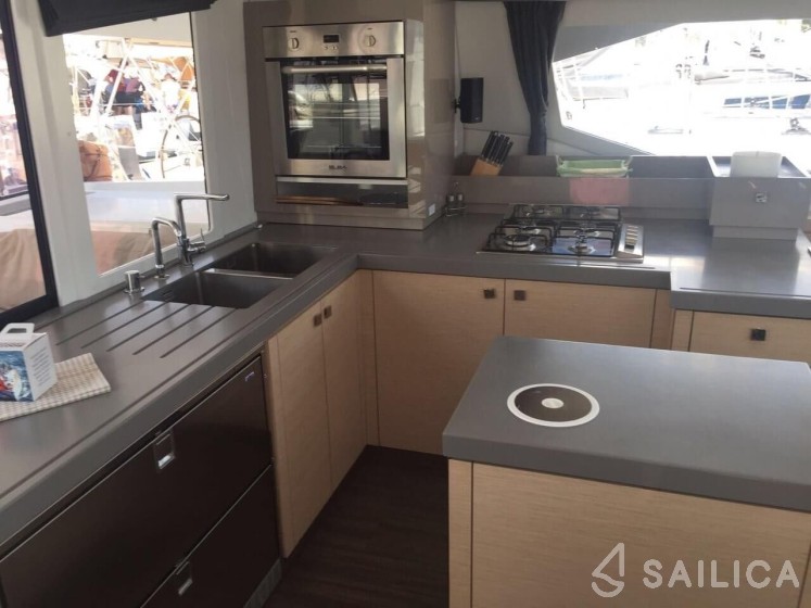 Saona 47 - Yacht Charter Sailica