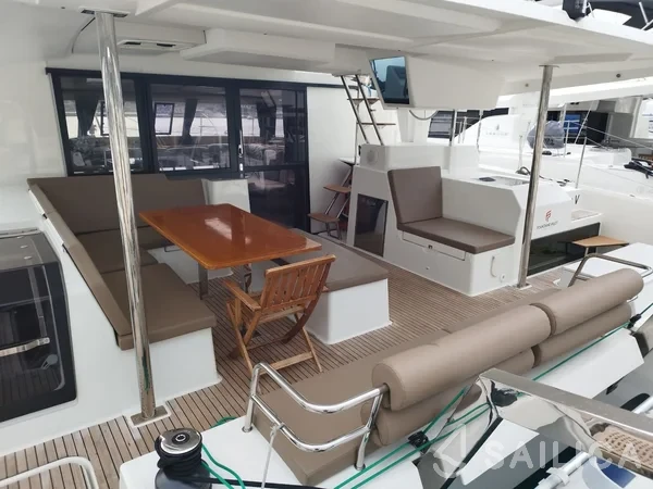 Saona 47 - Yacht Charter Sailica