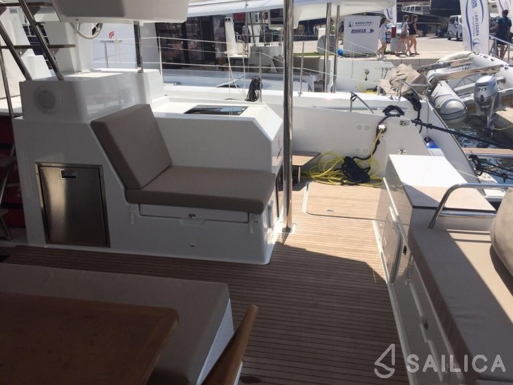 Saona 47 - Yacht Charter Sailica